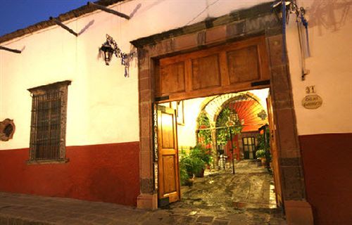 圣米格尔－德阿连德卡门之家旅馆住宿加早餐旅馆 外观 照片